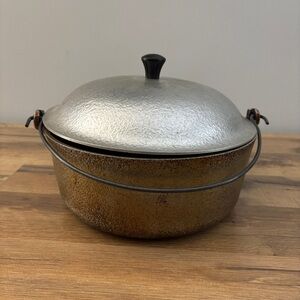 Hammercraft Club Aluminum Hammered Dutch Oven Pot w/Lid 10” 4.5 Quart Vintage